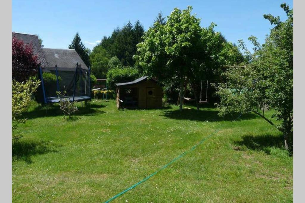 La Grange De Salvaneix Gite Pour 15 Personnes 7 Chambres Avec 6 Sdb-6Wc Sarran Dış mekan fotoğraf