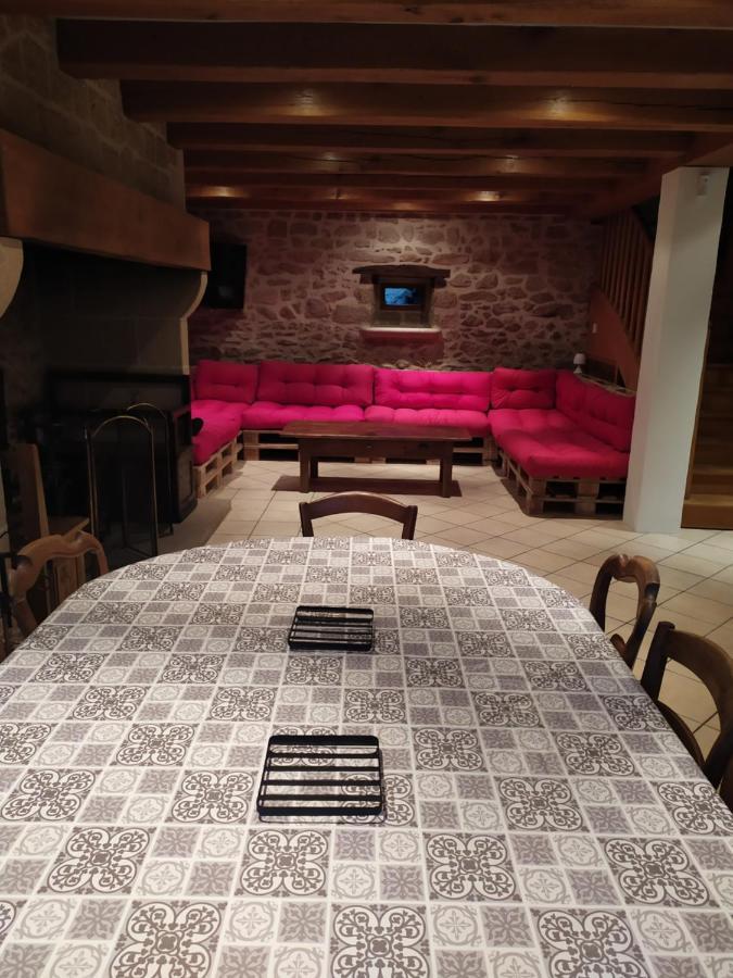 La Grange De Salvaneix Gite Pour 15 Personnes 7 Chambres Avec 6 Sdb-6Wc Sarran Dış mekan fotoğraf